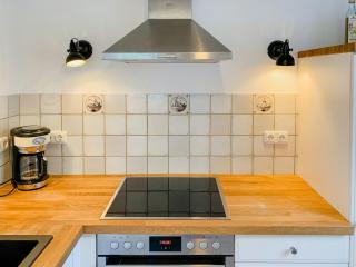 Historic Jewel In Picturesque Village Idyll - 2