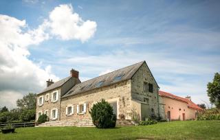 3 Bedroom Awesome Home In Crasville - 1