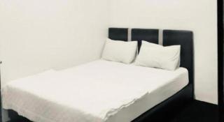 OYO HOME 90671 Dd Rest House - 4