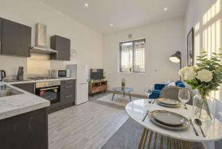 Compact 1 Bedroom Budget Apartment in Dudley - 7