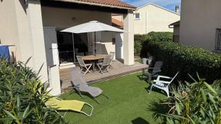 Mini villa bord de mer, piscine, tennis, 3 chambres - 0