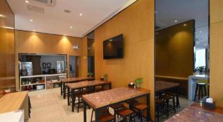 IU Hotel Wujiang Huadong Business City Tongli - 4