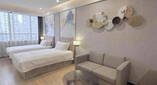 Hongqiao Pujue International Zhongshan Park Metro Station - 1