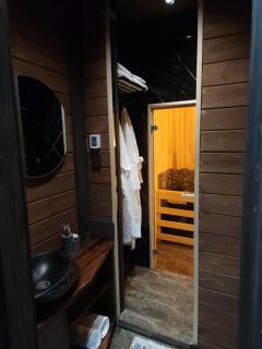 Aua Hills View Hotel - 1