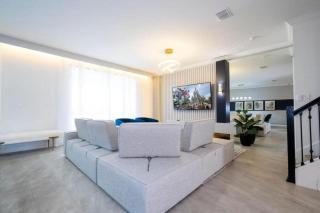 Last Minute Disney Private Pool Hot Tub Game Room Themed Bedrooms. Book Now 90505 - 4