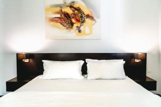 Apartment in a Private Estate Swimming pool - Spa - 9