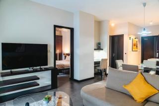 Apartment in a Private Estate Swimming pool - Spa - 2