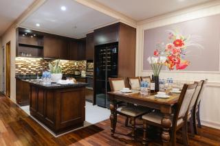 Leman Luxury Suites - 7