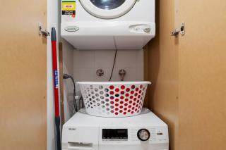 Resort Hideaway - Pool Gym BBQ Tennis Court - 3