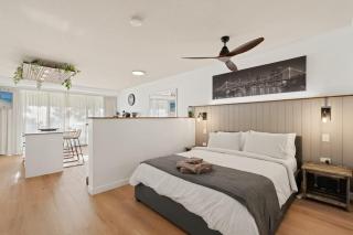 Resort Hideaway - Pool Gym BBQ Tennis Court - 2