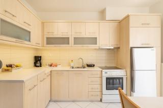 Renovated comfy apartment near Athens Airport - 5