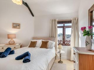 2 Bed in Tenby oc-fb299 - 1