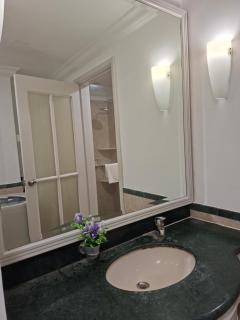 SG SUITES AT TIMES SQUARe - 2