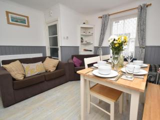 3 Bed in Tenby oc-fb141 - 5
