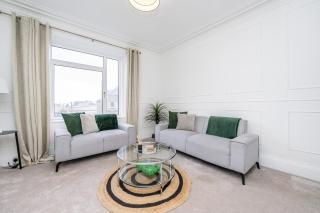 The Peterhead Blue Haven Modern 3BR - 7