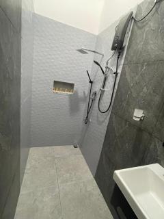 Sinharaja Eliphinity Hotel and Restaurant - 2