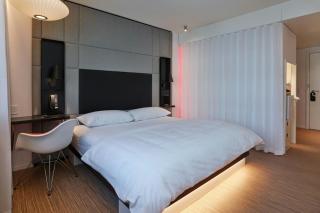 citizenM Seattle South Lake - 4