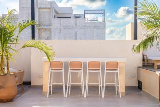 Calatt - Luxury, design, rooftop pool, and a prime location - 3