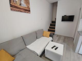 Ris Central Apartments 1 - 8