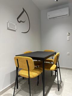 Equus Sky - NEW 2BR Apartment - 5 Guests - Near Beaches - 4