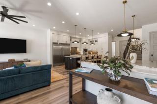 The Pearl Lagoon home - 1