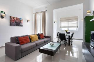 Four Bedroom Typical Maltese Townhouse - One Minute Away From The Seafront - 5