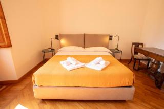 CENTRO - Piazza Della Badia - 7