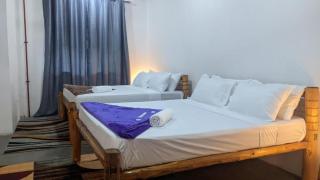 Kays place Train house apartments - 5