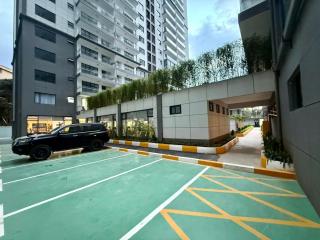 classy executive two bedroom apartment with fully equipped gym ample parking space swimming pool children playing ground and amazing scenic views - 5