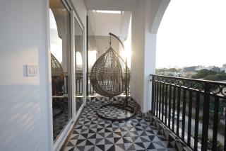 The Altruist Hotel Sec-57 - 4