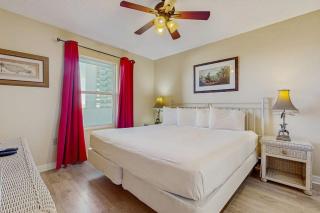 Pelican Beach Resort 509 - 1