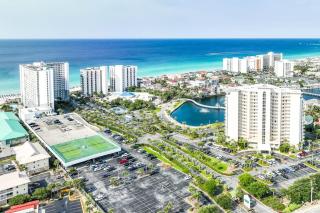 Pelican Beach Resort 1409 - 7