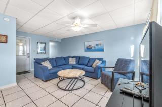 The Treehouse On the Bay - 7