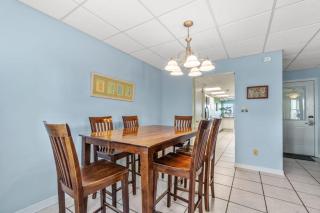 The Treehouse On the Bay - 4