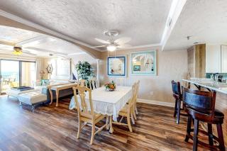 Surf Dweller 704 - 4