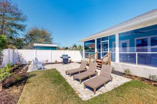 Turtle Beach Retreat - 8