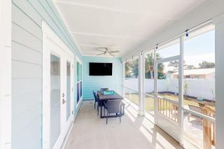 Turtle Beach Retreat - 6