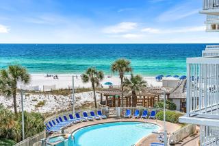 Pelican Beach Resort 415 - 9