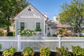 River Cottage - 2 Bedroom 1.5 Bath Waterfront Home - 0