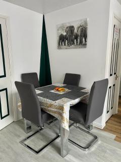 Juniper Apartment - 2 Bedrooms - 2