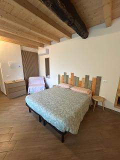 Antica trave - Provaglio d'Iseo - 0