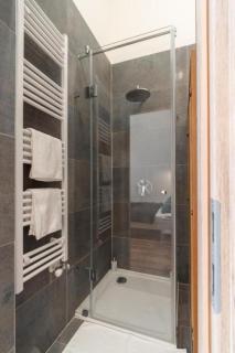 Charming Suite-2BR Luxury Stay nr Basilica & Opera - 7