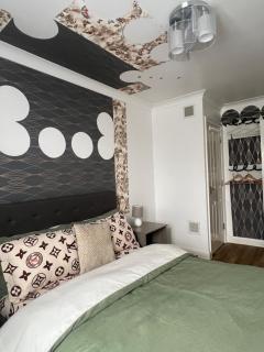 Rivington Delight Apartment - 7