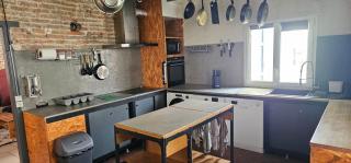 Loft industriel de 220 métres carré sur deux niveaux - 1