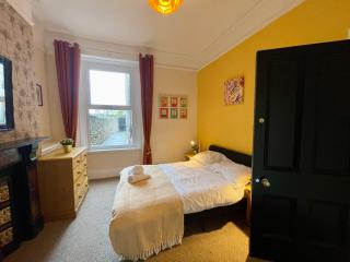 6 Bedroom PLYMOUTH - 3