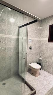 Casa ampla, arejada, 2quartos e um sofá cama na sala, 10min a pé ate a praia - 3