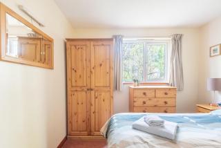 Pine Croft Goonhaven set in acres of mature gardens - 3