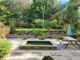 Croft Cottage set in acres of mature gardens - 7