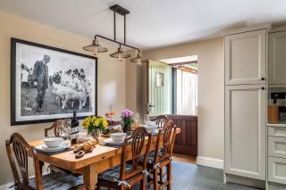 Stylish pet-friendly converted chapel on Exmoor - 1