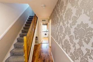 Spacious Family Home near Cadbury World with Free Parking and Garden - 4